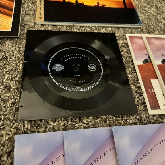 Vintage Harley Davidson 90s & 2000 Sales Brochure Catalog Flyer Lot Of 22+ Items - Picture 10 of 14